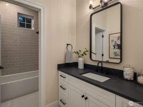 5533 106th Avenue NE, Kirkland WA 98033