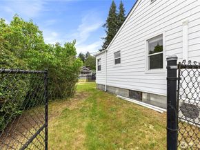 3640 W C Street, Bremerton WA 98312