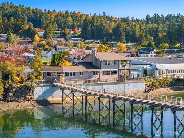 18211 Fjord Drive NE, Poulsbo WA 98370