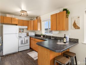 18211 Fjord Drive NE, Poulsbo WA 98370