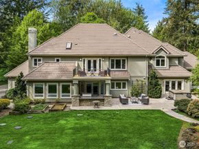 26345 NE 34th Street, Redmond WA 98053