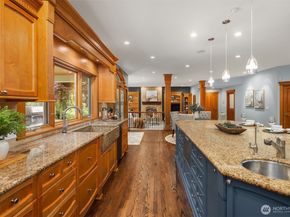 26345 NE 34th Street, Redmond WA 98053