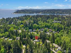 711 Eagle Cliff Rd NE, Bainbridge Island WA 98110
