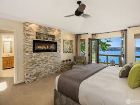 7447 W Mercer Way, Mercer Island WA 98040