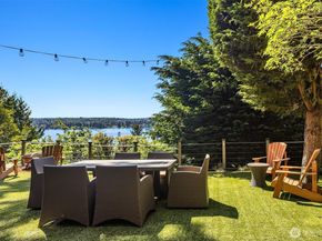 7447 W Mercer Way, Mercer Island WA 98040