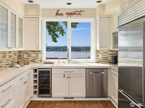7447 W Mercer Way, Mercer Island WA 98040