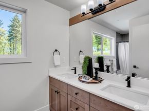 13115 NE 151st Ct, Woodinville WA 98072