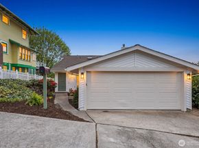 411 Cedar Ave S, Renton WA 98057