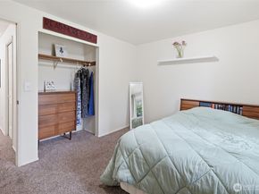 8613 Foster Grove Court NE, Bremerton WA 98311