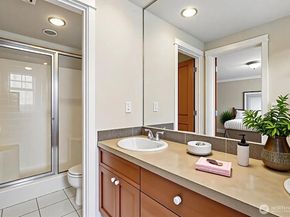 424 21st Avenue, Seattle WA 98122
