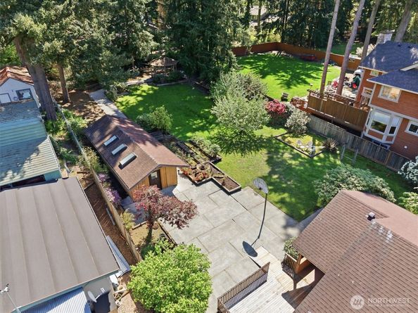 7032 132nd Avenue NE, Kirkland WA 98033