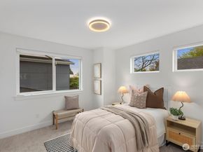 6233 Carleton Avenue S, Seattle WA 98108