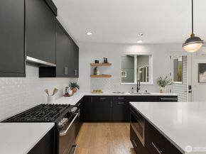 6233 Carleton Avenue S, Seattle WA 98108