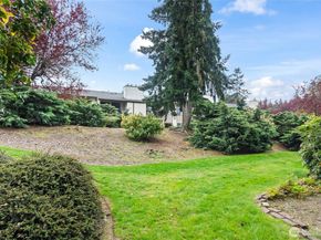 12423 NE 145th Place B145, Kirkland WA 98034