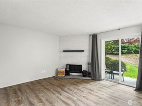 12423 NE 145th Place B145, Kirkland WA 98034