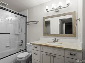 12423 NE 145th Place B145, Kirkland WA 98034