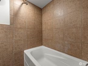 20310 5th Avenue NW, Shoreline WA 98177