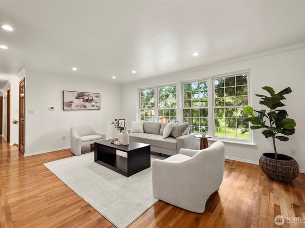 20310 5th Avenue NW, Shoreline WA 98177