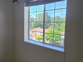 2680 118th Avenue SE 13302, Bellevue WA 98005