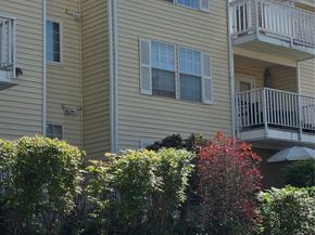 2680 118th Avenue SE 13302, Bellevue WA 98005