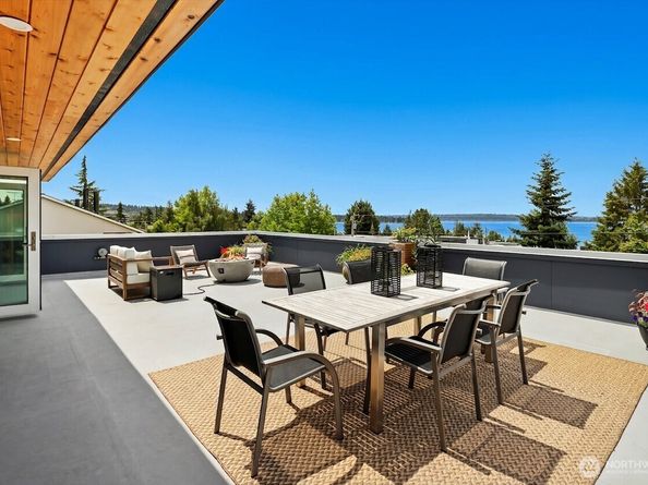 6304 Lakeview Drive, Kirkland WA 98033