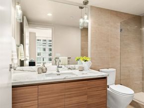 583 Battery Street 2208N, Seattle WA 98121