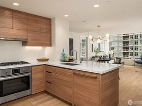 583 Battery Street 2208N, Seattle WA 98121