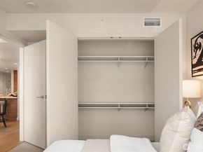 583 Battery Street 2208N, Seattle WA 98121