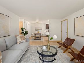 215 9th Street D101, Kirkland WA 98033