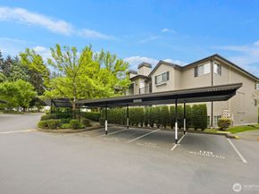 215 9th Street D101, Kirkland WA 98033