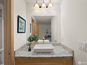 215 9th Street D101, Kirkland WA 98033