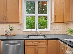 9301 156th Place NE B1901, Redmond WA 98052