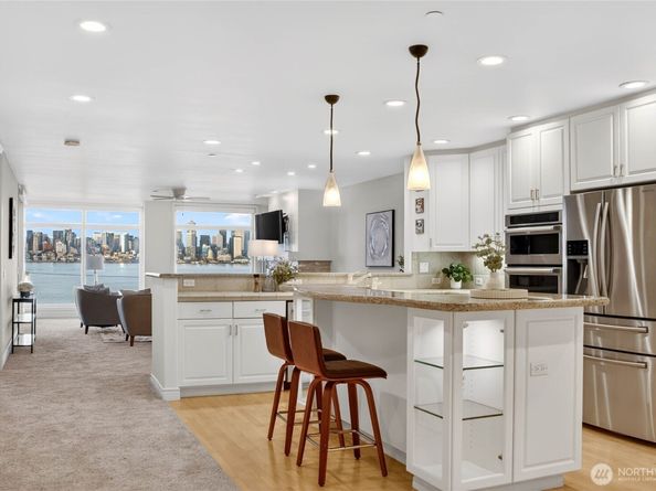 1661 Harbor Avenue SW 301, Seattle WA 98126