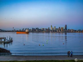1661 Harbor Avenue SW 301, Seattle WA 98126