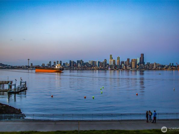 1661 Harbor Avenue SW 301, Seattle WA 98126