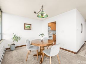 521 5th Avenue W 602, Seattle WA 98119