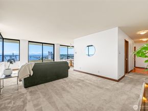 521 5th Avenue W 602, Seattle WA 98119