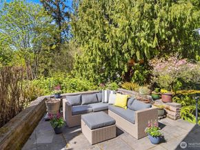 3409 Magnolia Blvd W, Seattle WA 98199
