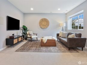 8050 29th Avenue NW, Seattle WA 98117