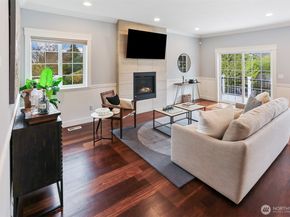 8050 29th Avenue NW, Seattle WA 98117