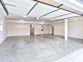 8050 29th Avenue NW, Seattle WA 98117