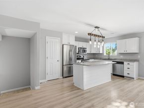 2271 SE Upchurch Way, Port Orchard WA 98366