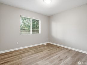 2271 SE Upchurch Way, Port Orchard WA 98366
