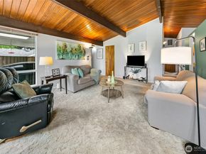 13739 36th Avenue NE, Seattle WA 98125