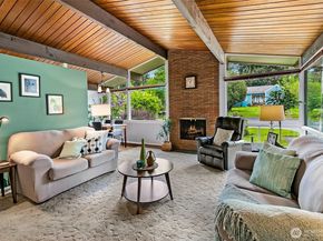 13739 36th Avenue NE, Seattle WA 98125