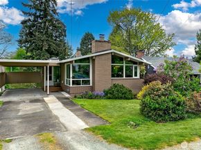 13739 36th Avenue NE, Seattle WA 98125