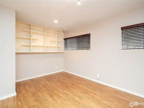 311 NE 95th St, Seattle WA 98115