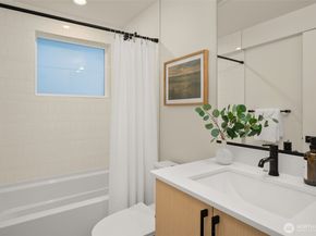 2647 A NW 63rd St, Seattle WA 98107