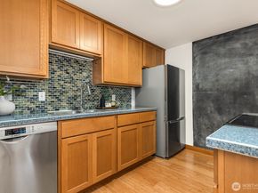 1730 Taylor Avenue N 109, Seattle WA 98109