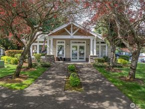 11130 SE 208th Street E201, Kent WA 98031